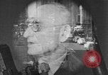 Standbild Antioch College work-Study Program New York City USA, 1942, aus Sekunde 40 historischem Filmmaterial Videoclip 65675059210