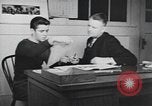 Standbild Antioch College work-Study Program New York City USA, 1942, aus Sekunde 52 historischem Filmmaterial Videoclip 65675059210