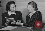 Standbild Antioch College work-Study Program New York City USA, 1942, aus Sekunde 54 historischem Filmmaterial Videoclip 65675059210