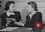 Standbild Antioch College work-Study Program New York City USA, 1942, aus Sekunde 55 historischem Filmmaterial Videoclip 65675059210