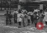 Standbild Afrikanische amerikanische Kinder trainieren und spielen Instrumente Alabama United States USA, 1940, aus Sekunde 6 historischem Filmmaterial Videoclip 65675059219