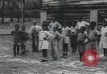 Standbild Afrikanische amerikanische Kinder trainieren und spielen Instrumente Alabama United States USA, 1940, aus Sekunde 8 historischem Filmmaterial Videoclip 65675059219