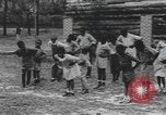 Standbild Afrikanische amerikanische Kinder trainieren und spielen Instrumente Alabama United States USA, 1940, aus Sekunde 11 historischem Filmmaterial Videoclip 65675059219