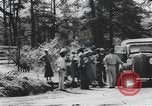 Standbild Afrikanische amerikanische Volk Picknick United States USA, 1940, aus Sekunde 7 historischem Filmmaterial Videoclip 65675059224