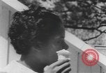 Standbild Afrikanische amerikanische Volk Picknick United States USA, 1940, aus Sekunde 11 historischem Filmmaterial Videoclip 65675059224