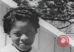 Standbild Afrikanische amerikanische Volk Picknick United States USA, 1940, aus Sekunde 20 historischem Filmmaterial Videoclip 65675059224