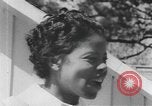 Standbild Afrikanische amerikanische Volk Picknick United States USA, 1940, aus Sekunde 21 historischem Filmmaterial Videoclip 65675059224