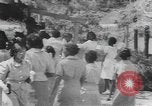 Standbild Afrikanische amerikanische Volk Picknick United States USA, 1940, aus Sekunde 27 historischem Filmmaterial Videoclip 65675059224
