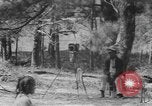 Standbild Afrikanische amerikanische Volk Picknick United States USA, 1940, aus Sekunde 35 historischem Filmmaterial Videoclip 65675059224