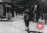 Standbild Afrikanische amerikanische Volk Picknick United States USA, 1940, aus Sekunde 48 historischem Filmmaterial Videoclip 65675059224