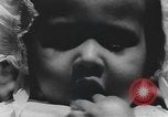 Standbild Afrikanische amerikanische Volk Picknick United States USA, 1940, aus Sekunde 53 historischem Filmmaterial Videoclip 65675059224