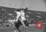 Image rodeo avec Gloria Jean Los Angeles California USA, 1944, de la seconde 15 séquences d'archives historiques vidéo 65675059242