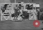 Image rodeo avec Gloria Jean Los Angeles California USA, 1944, de la seconde 53 séquences d'archives historiques vidéo 65675059242