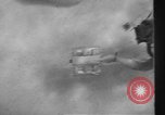 Standbild Underwater Training Nassau Bahamas, 1945, aus Sekunde 31 historischem Filmmaterial Videoclip 65675059243