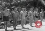 Standbild Underwater Training Nassau Bahamas, 1945, aus Sekunde 40 historischem Filmmaterial Videoclip 65675059243