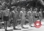 Standbild Underwater Training Nassau Bahamas, 1945, aus Sekunde 46 historischem Filmmaterial Videoclip 65675059243
