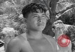 Standbild Underwater Training Nassau Bahamas, 1945, aus Sekunde 52 historischem Filmmaterial Videoclip 65675059243