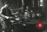 Standbild factory Jobs während der Großen Depression United States USA, 1932, aus Sekunde 27 historischem Filmmaterial Videoclip 65675059265