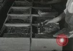 Standbild factory Jobs während der Großen Depression United States USA, 1932, aus Sekunde 39 historischem Filmmaterial Videoclip 65675059265