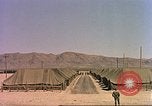 Image Shot chien au Camp Desert Rock pendant des exercices de roche du désert Las Vegas Nevada USA, 1952, de la seconde 17 séquences d'archives historiques vidéo 65675059270