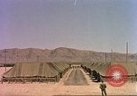 Image Shot chien au Camp Desert Rock pendant des exercices de roche du désert Las Vegas Nevada USA, 1952, de la seconde 26 séquences d'archives historiques vidéo 65675059270