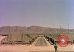 Image Shot chien au Camp Desert Rock pendant des exercices de roche du désert Las Vegas Nevada USA, 1952, de la seconde 34 séquences d'archives historiques vidéo 65675059270