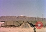 Image Shot chien au Camp Desert Rock pendant des exercices de roche du désert Las Vegas Nevada USA, 1952, de la seconde 42 séquences d'archives historiques vidéo 65675059270
