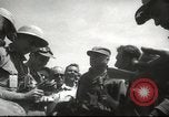 Standbild Atombombe test Briefing drücken Las Vegas Nevada USA, 1952, aus Sekunde 28 historischem Filmmaterial Videoclip 65675059278