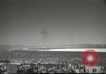 Standbild Atombombe Rauchpilz Las Vegas Nevada USA, 1952, aus Sekunde 27 historischem Filmmaterial Videoclip 65675059279