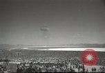 Standbild Atombombe Rauchpilz Las Vegas Nevada USA, 1952, aus Sekunde 34 historischem Filmmaterial Videoclip 65675059279