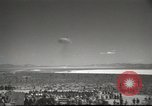 Standbild Atombombe Rauchpilz Las Vegas Nevada USA, 1952, aus Sekunde 37 historischem Filmmaterial Videoclip 65675059279