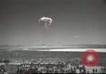 Standbild Atombombe Rauchpilz Las Vegas Nevada USA, 1952, aus Sekunde 58 historischem Filmmaterial Videoclip 65675059279