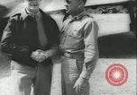 Standbild General Douglas MacArthur Neu Guinea, 1943, aus Sekunde 46 historischem Filmmaterial Videoclip 65675059285