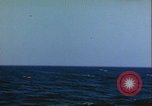 Standbild deutsche U-Boot Besatzung Atlantik, 1944, aus Sekunde 24 historischem Filmmaterial Videoclip 65675059328