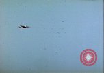 Standbild deutsche U-Boot Besatzung Atlantik, 1944, aus Sekunde 29 historischem Filmmaterial Videoclip 65675059328
