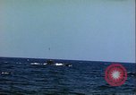 Standbild deutsche U-Boot Besatzung Atlantik, 1944, aus Sekunde 33 historischem Filmmaterial Videoclip 65675059328