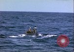Standbild deutsche U-Boot Besatzung Atlantik, 1944, aus Sekunde 59 historischem Filmmaterial Videoclip 65675059328