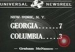 Standbild College-Football-Spiel New York United States USA, 1941, aus Sekunde 7 historischem Filmmaterial Videoclip 65675059334