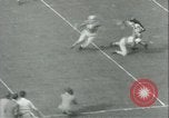 Standbild College-Football-Spiel New York United States USA, 1941, aus Sekunde 14 historischem Filmmaterial Videoclip 65675059334