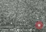 Standbild College-Football-Spiel New York United States USA, 1941, aus Sekunde 18 historischem Filmmaterial Videoclip 65675059334