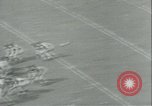 Standbild College-Football-Spiel New York United States USA, 1941, aus Sekunde 19 historischem Filmmaterial Videoclip 65675059334