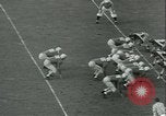 Standbild College-Football-Spiel New York United States USA, 1941, aus Sekunde 35 historischem Filmmaterial Videoclip 65675059334