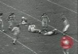 Standbild College-Football-Spiel New York United States USA, 1941, aus Sekunde 40 historischem Filmmaterial Videoclip 65675059334