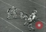Standbild College-Football-Spiel New York United States USA, 1941, aus Sekunde 41 historischem Filmmaterial Videoclip 65675059334