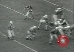 Standbild College-Football-Spiel New York United States USA, 1941, aus Sekunde 46 historischem Filmmaterial Videoclip 65675059334