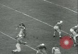Standbild College-Football-Spiel New York United States USA, 1941, aus Sekunde 47 historischem Filmmaterial Videoclip 65675059334