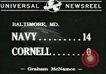 Standbild Football Game Baltimore Maryland USA, 1941, aus Sekunde 3 historischem Filmmaterial Videoclip 65675059335