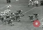Standbild Football Game Baltimore Maryland USA, 1941, aus Sekunde 5 historischem Filmmaterial Videoclip 65675059335