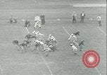 Standbild Football Game Baltimore Maryland USA, 1941, aus Sekunde 39 historischem Filmmaterial Videoclip 65675059335