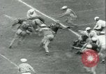 Standbild Football Game Baltimore Maryland USA, 1941, aus Sekunde 51 historischem Filmmaterial Videoclip 65675059335